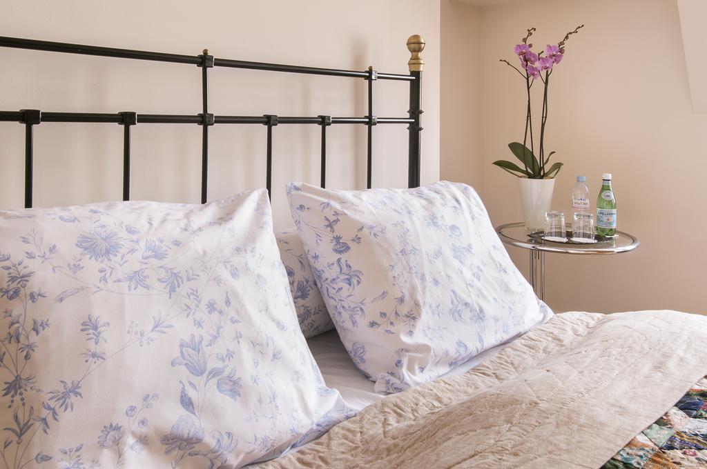 B&B De Schiedamse Suites Δωμάτιο φωτογραφία
