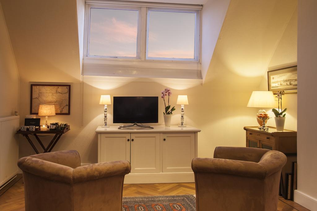 B&B De Schiedamse Suites Δωμάτιο φωτογραφία