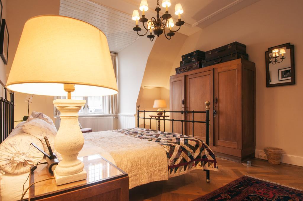 B&B De Schiedamse Suites Δωμάτιο φωτογραφία